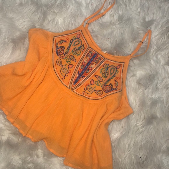 PacSun Tops - Havana Crop Top